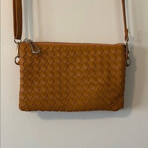 Elegant Tan Woven Crossbody Bag